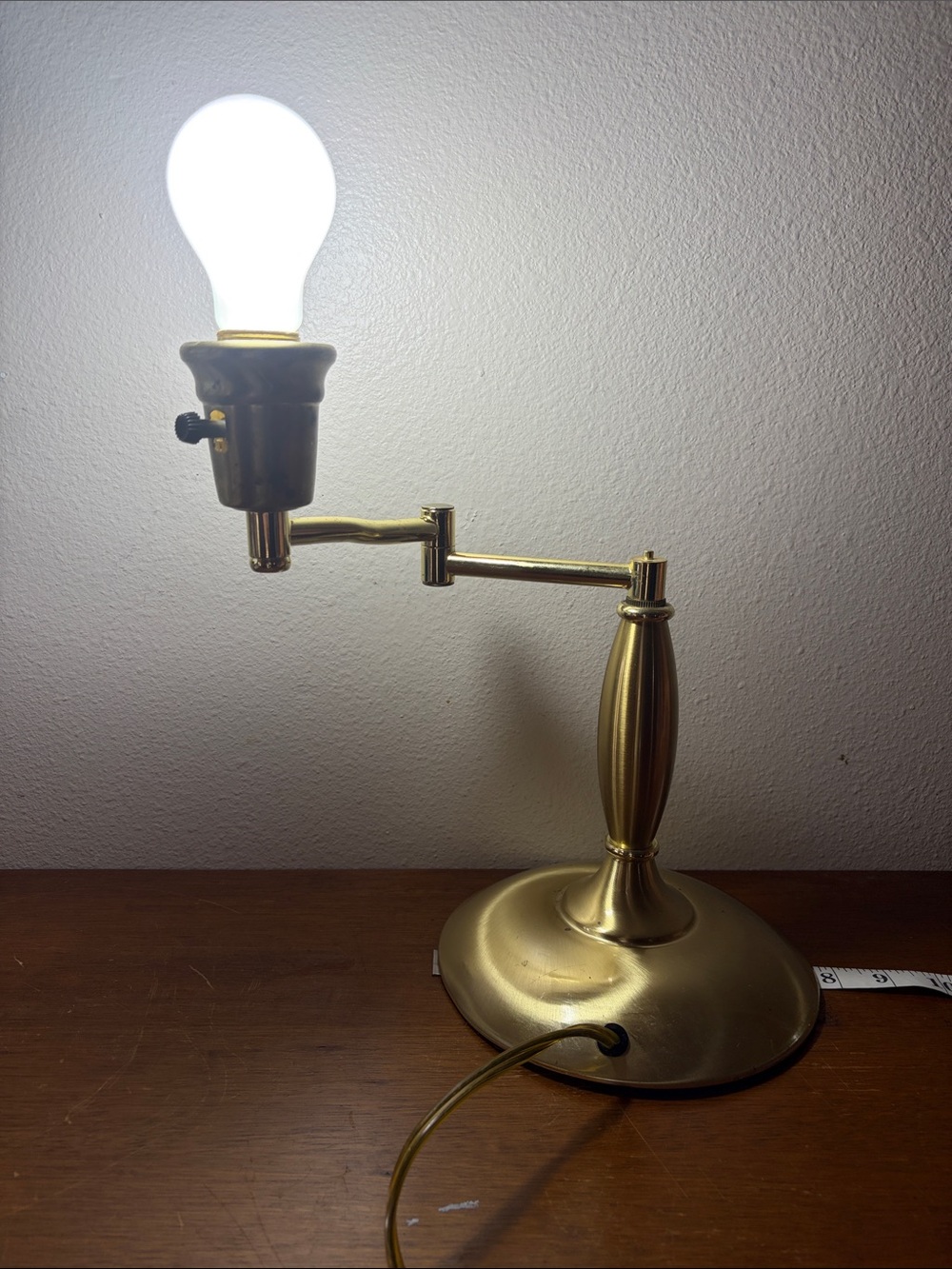 Brass Adjustable Desk Lamp - Vintage Style swivel